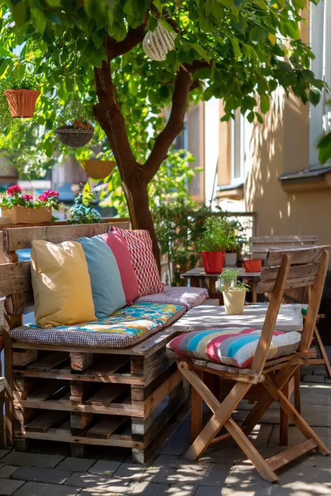 6 Small Garden Decor Ideas for Stylish Outdoor Spaces 3 6 Small Garden Decor Ideas for Stylish Outdoor Spaces