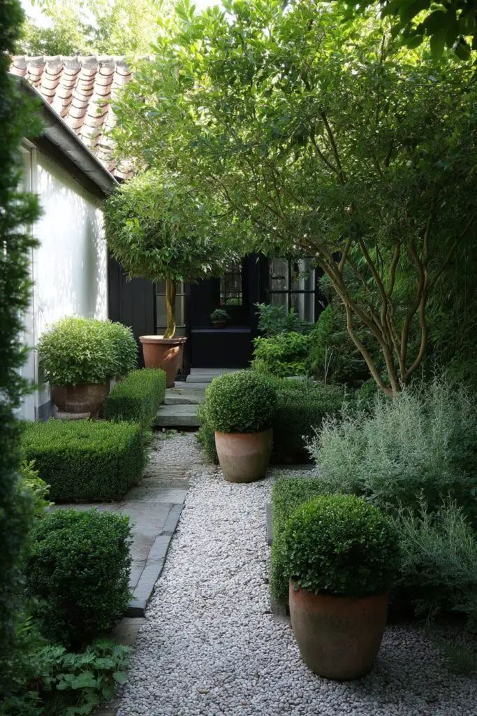 5 Layout and Garden Ideas for Small Outdoor Spaces 5 5 Layout and Garden Ideas for Small Outdoor Spaces