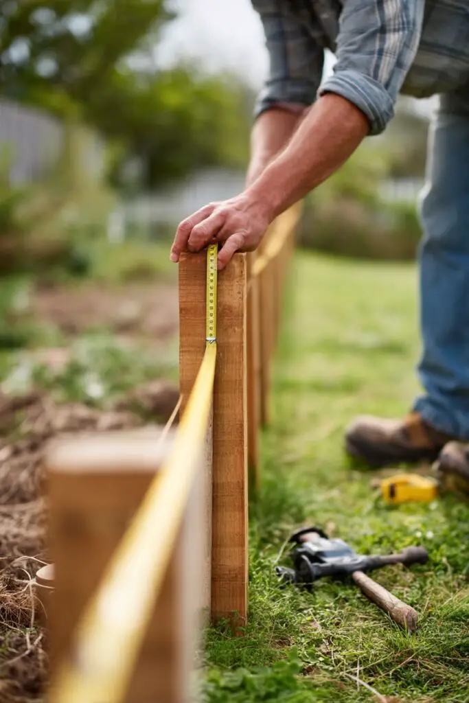 Cheap Fence Ideas for Budget-Friendly Fencing 8 Cheap Fence Ideas for Budget-Friendly Fencing