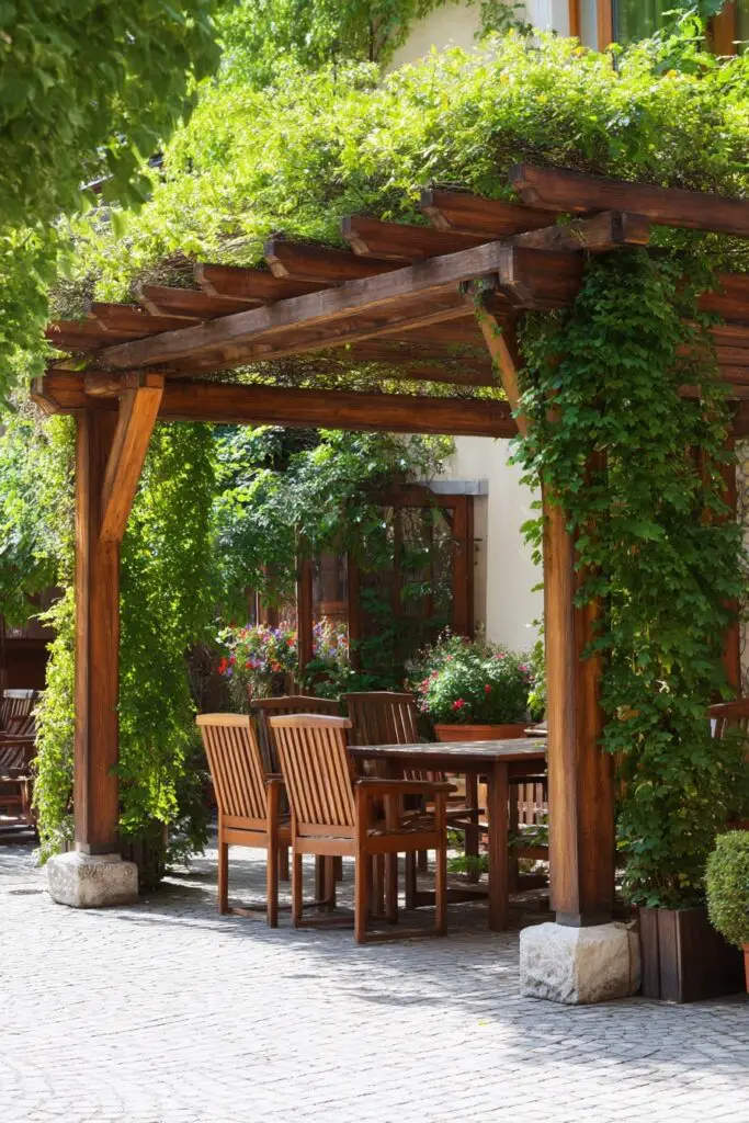 Stunning Patio Pergola Ideas to Elevate Your Outdoor Space 2 Stunning Patio Pergola Ideas to Elevate Your Outdoor Space